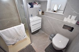 Ensuite- click for photo gallery
